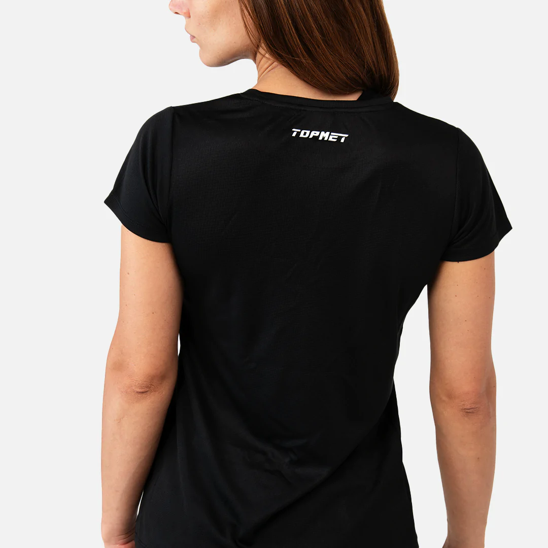 maglietta traspirante ecosostenibile in tessuto tecnico, activewear.