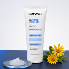 Texture du Gel Forte Arnica 30% TOPMET avec des fleurs d’arnica