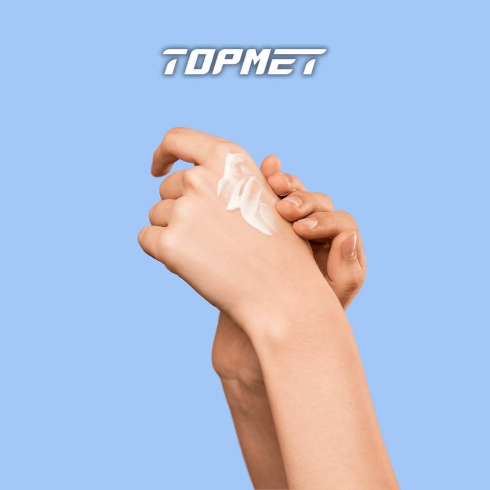 Texture de la Crème Recover Massages TOPMET sur la peau